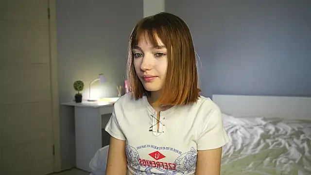 Leyla_crsh webcam