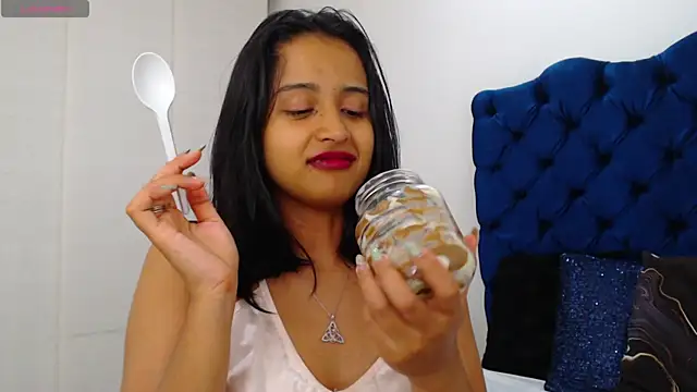 Lili666_ webcam