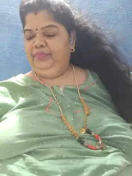tamilthanushri webcam