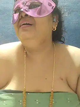 tamilthanushri webcam