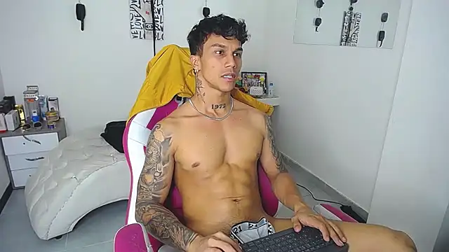Leonard_Price webcam