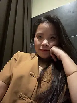 Bella_7777 webcam