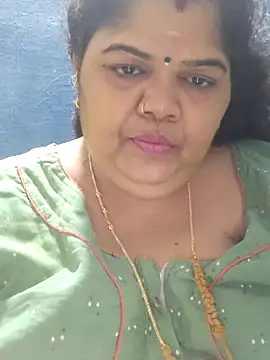 tamilthanushri webcam