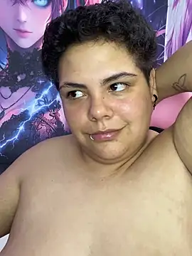 Hailey_Curvy webcam