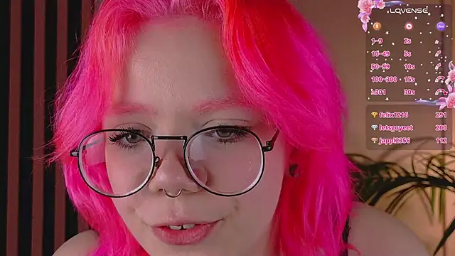 Waifu_Ketrin webcam
