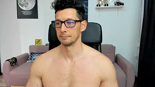 brutusk08 - BrutusK08's free webcam - UK Sex Cams