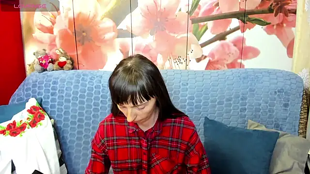 TayanaJons webcam