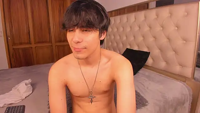 iamjuanjoc - IamJuanJoc's free webcam - UK Sex Cams