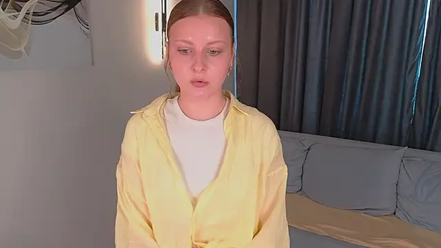 LauraaJohnson webcam
