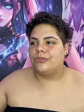 Hailey_Curvy webcam