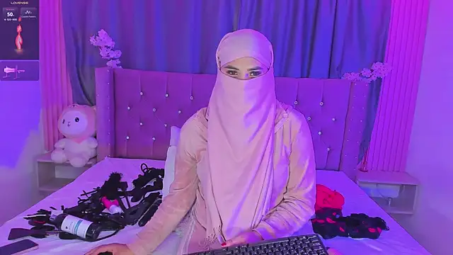 Nayla-Mouna