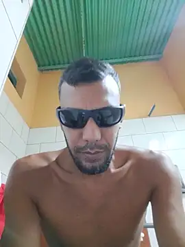 UnreadyChutzpa webcam