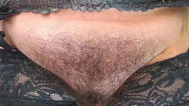 HairyQuinn webcam