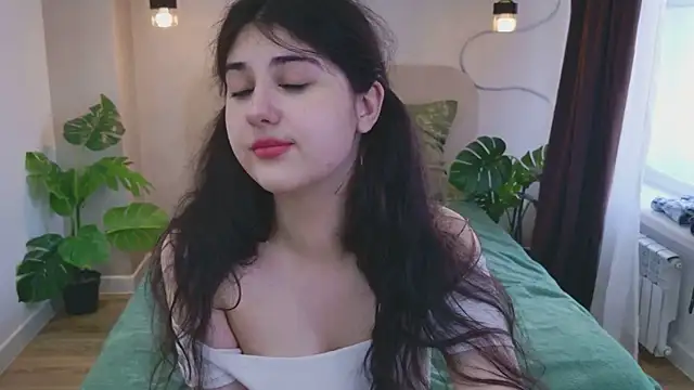 Lyra_Skye webcam