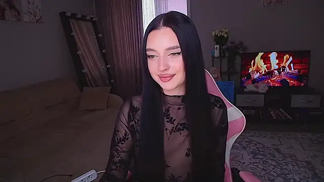 yoursLina webcam