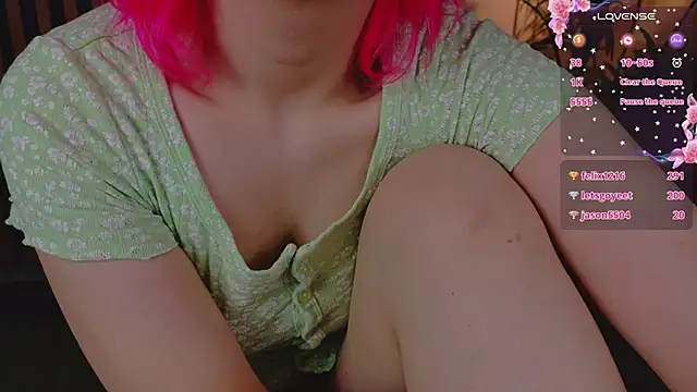 Waifu_Ketrin webcam