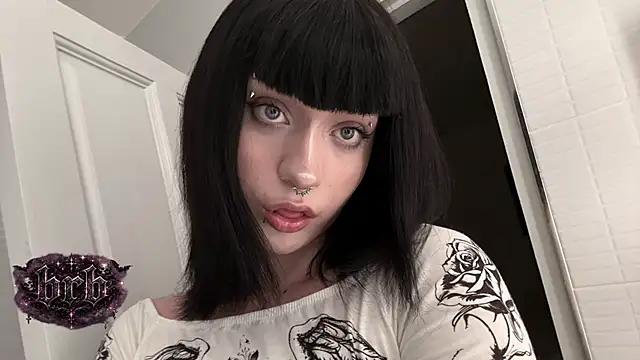 Vailyreb_ webcam
