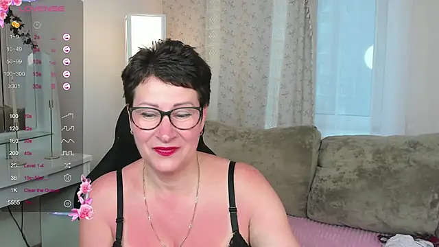 JennyMons webcam