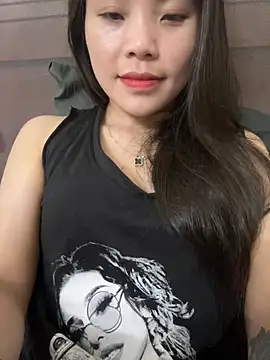 Bella_7777 webcam
