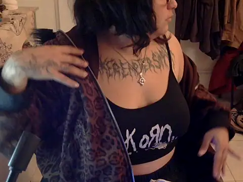 xxx chat Crucifxcked