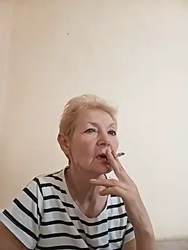 nude amateur Calypso-Loove