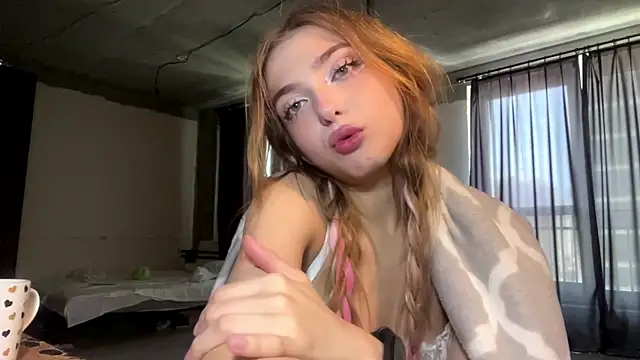 web cam nude BetsyKindt