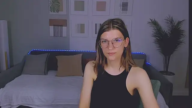 AnnaThorne webcam