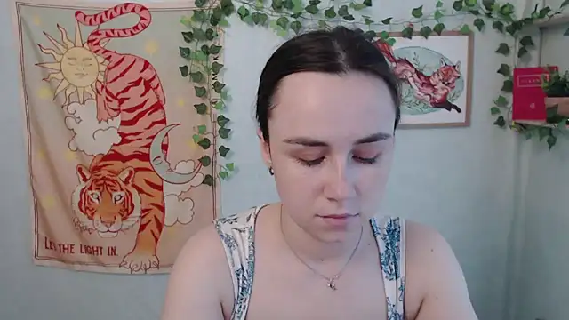 VeryVeryVeryShy_ webcam