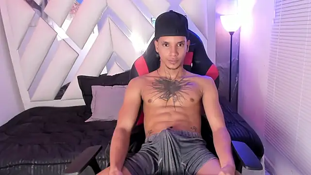kai_storm77 webcam