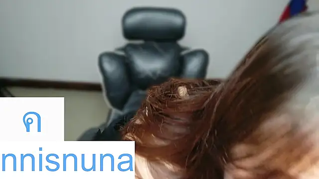 nunanunanuna webcam