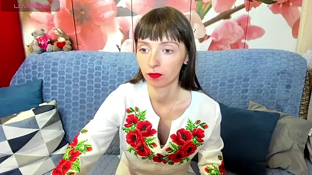 TayanaJons webcam