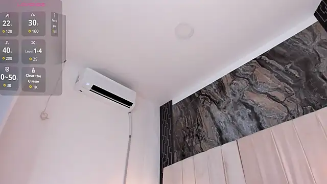 sarita_rouzze webcam