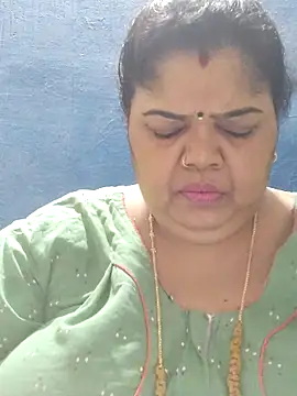 tamilthanushri webcam
