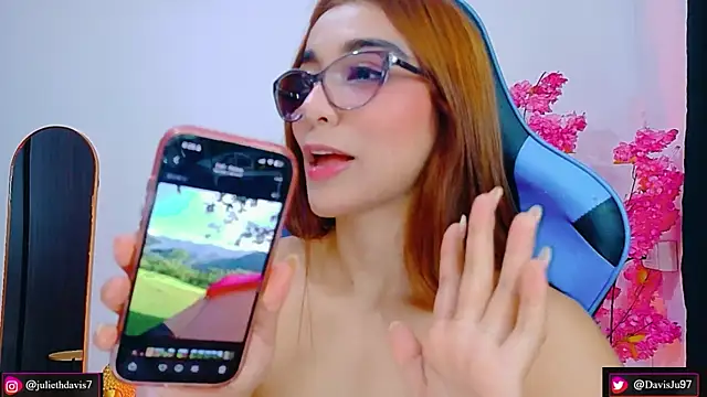 JulietaDavis webcam