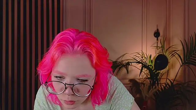 Waifu_Ketrin webcam