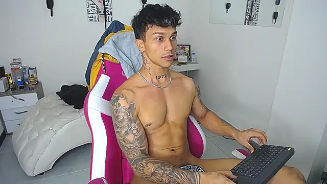 leonard_price - Leonard_Price's free webcam - UK Sex Cams