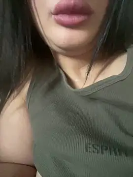 Milana_UK webcam