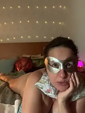 hotbrunettemass webcam
