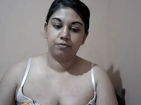 bellachow10 webcam