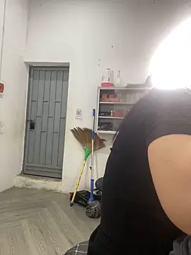 Ivy_Trix2 webcam