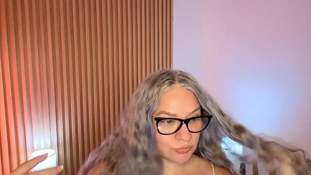 MarianL0ve webcam
