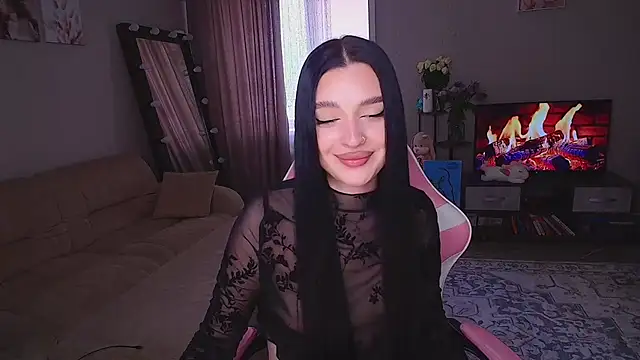 yoursLina webcam