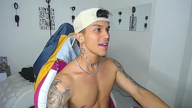 Leonard_Price webcam