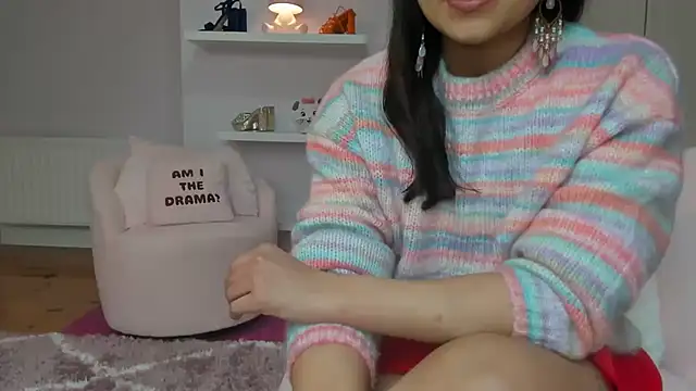 winterforu (Ask my age) - Full nude tease...