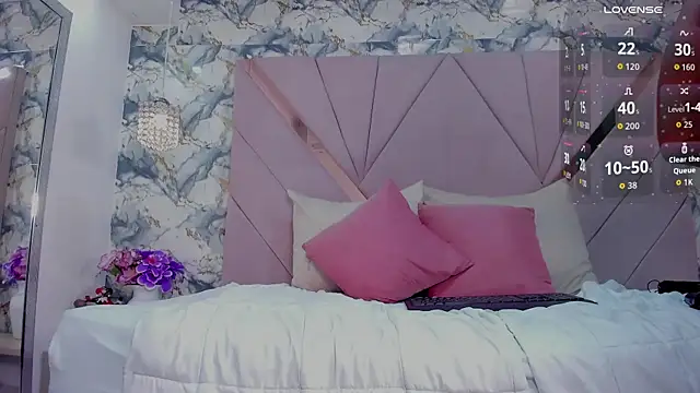 mia_rouxx1 webcam
