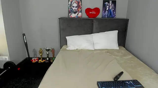 MuscleXXXBarbie webcam