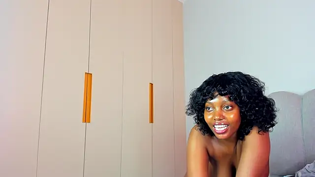 The-Bodyyy webcam