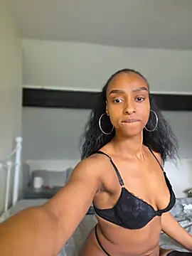 Hazel_Dollxx