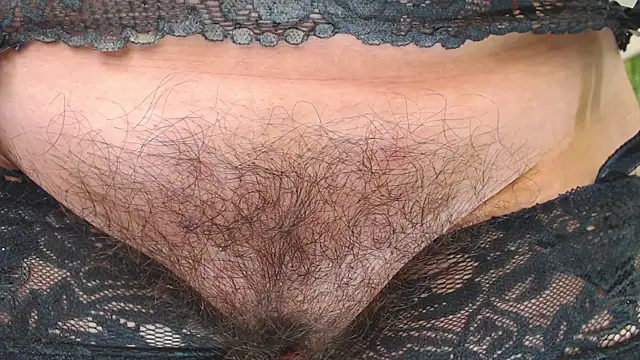 HairyQuinn webcam