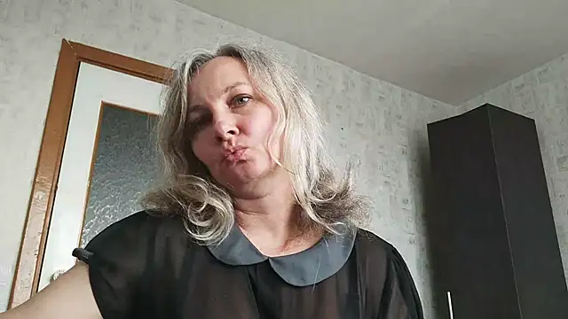 EdithManning webcam
